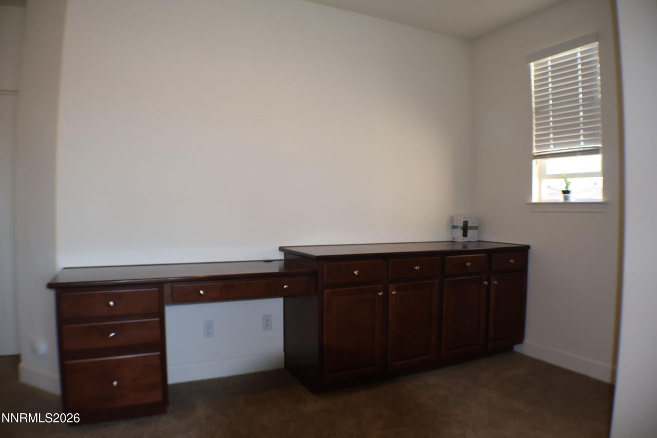 2056 Whitecliff Drive, Reno, NV 89521 Photo