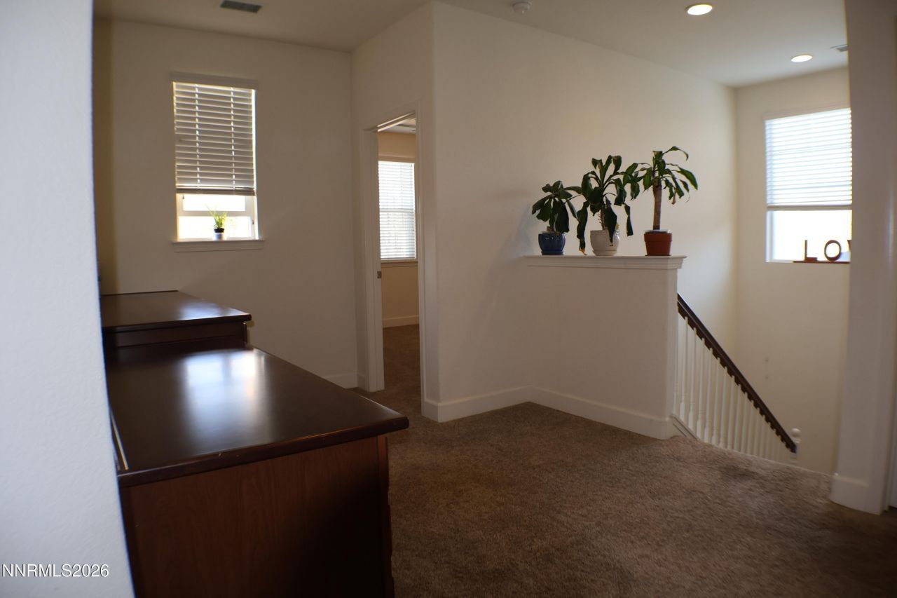 2056 Whitecliff Drive, Reno, NV 89521 Photo