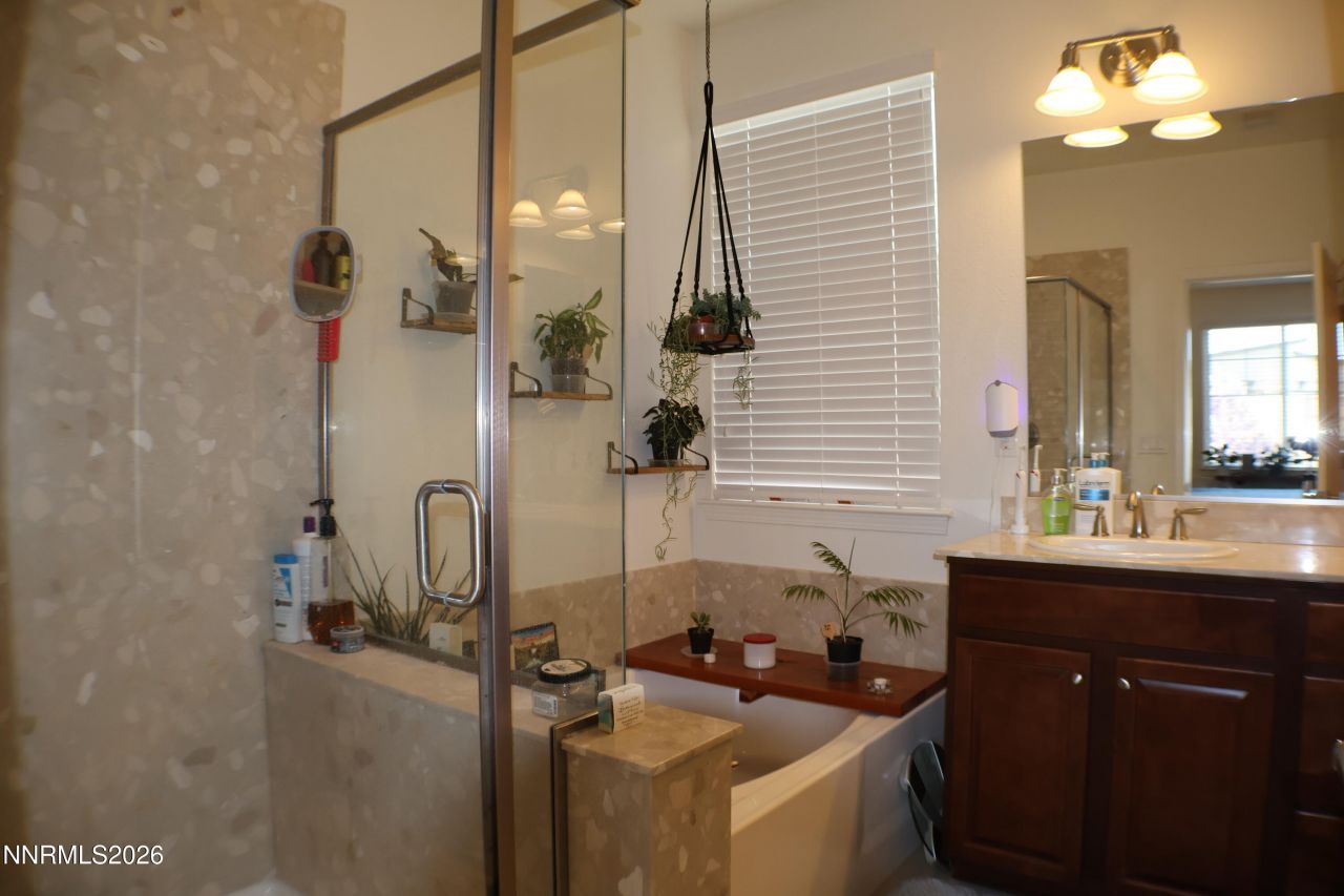 2056 Whitecliff Drive, Reno, NV 89521 Photo