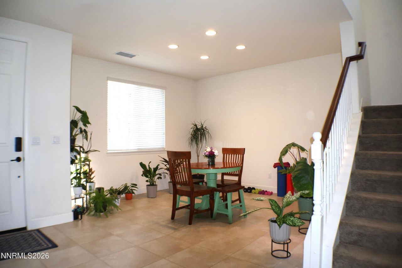 2056 Whitecliff Drive, Reno, NV 89521 Photo