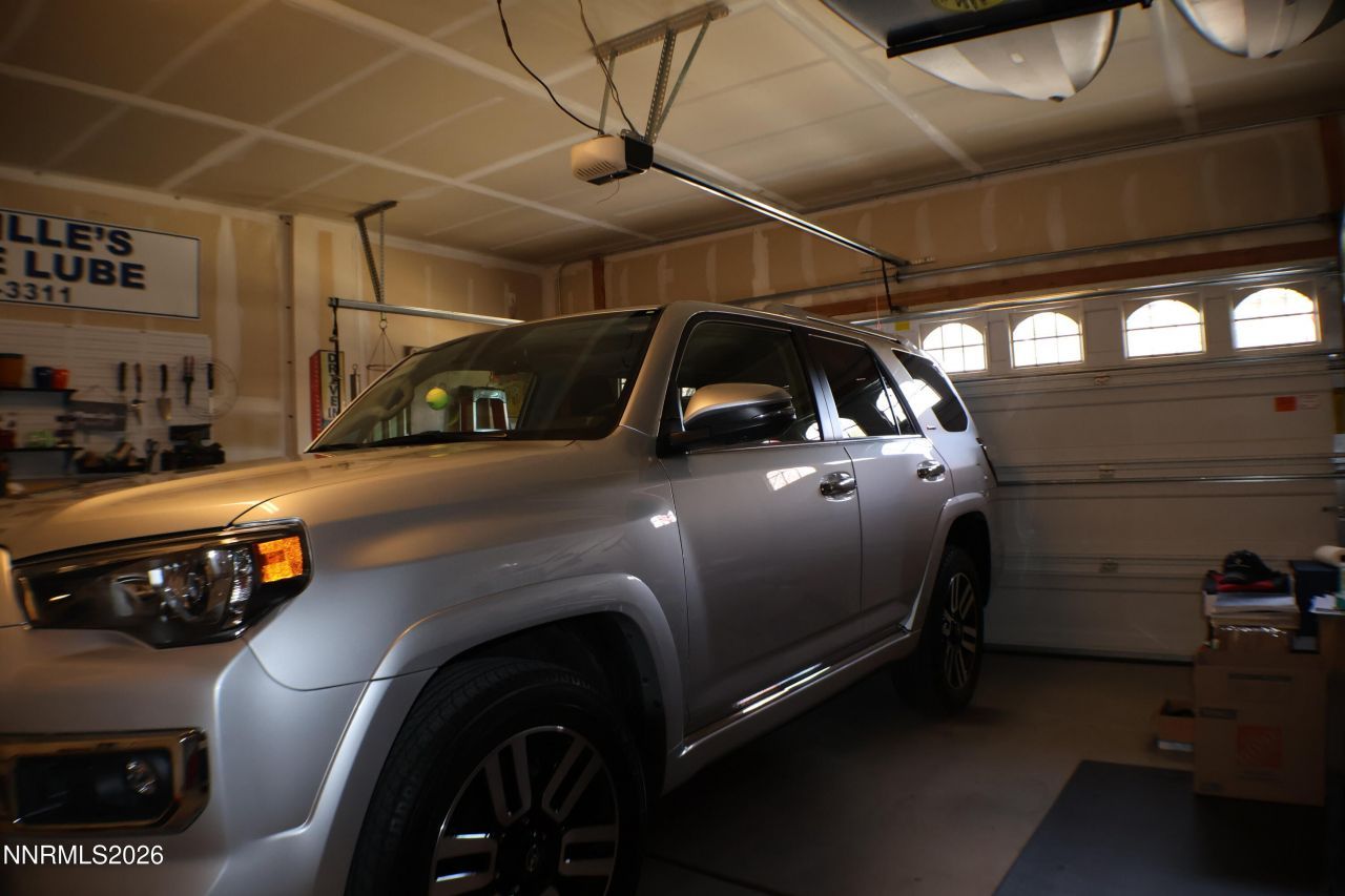 2056 Whitecliff Drive, Reno, NV 89521 Photo