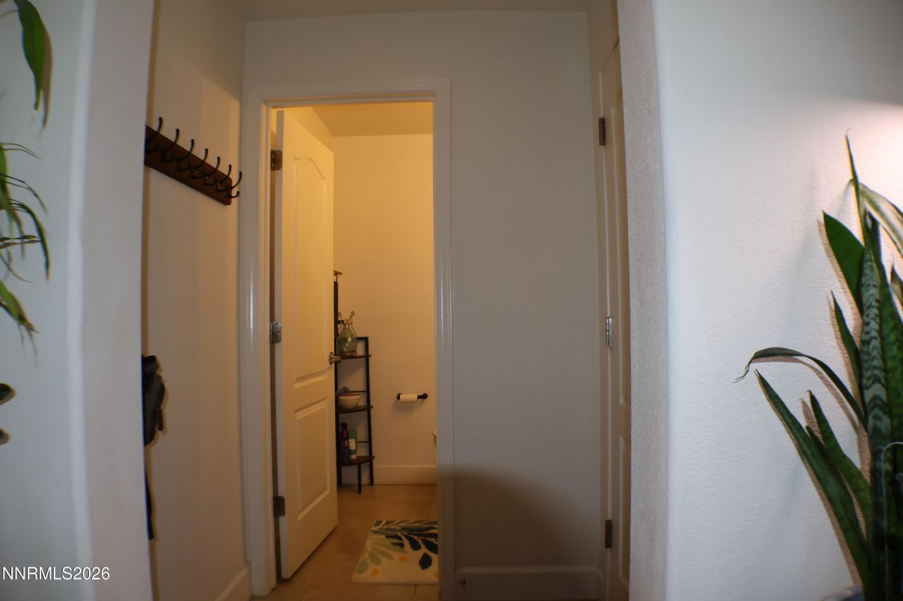 2056 Whitecliff Drive, Reno, NV 89521 Photo