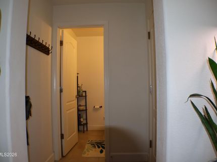 2056 Whitecliff Drive, Reno, NV 89521 Photo