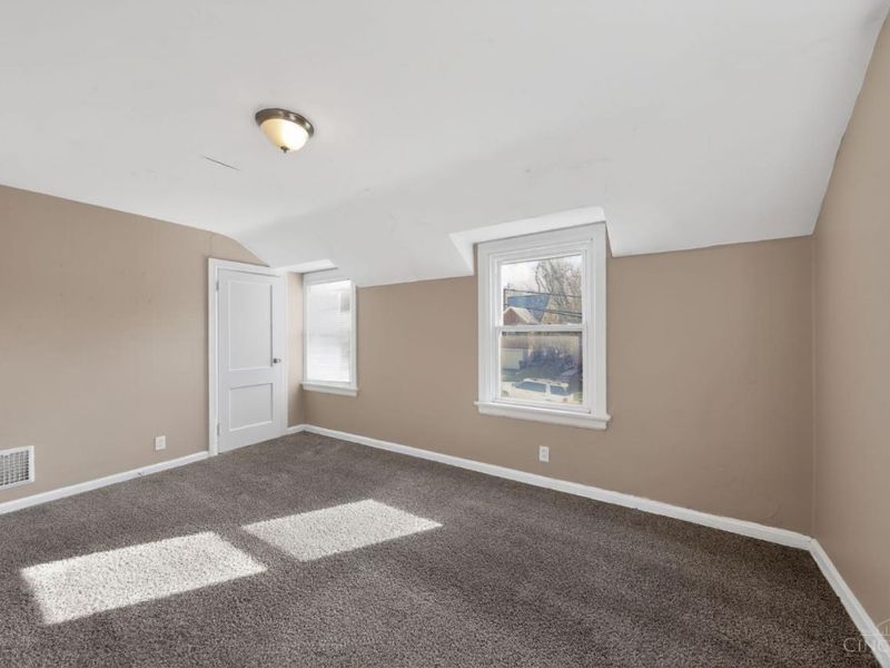 2843 Robert Avenue, Cincinnati, OH 45211 Photo 10
