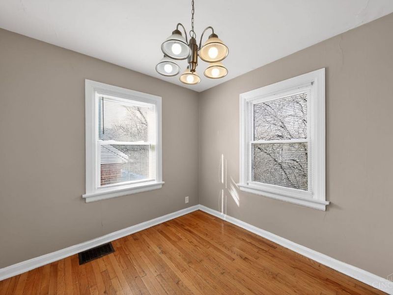 2843 Robert Avenue, Cincinnati, OH 45211 Photo 11