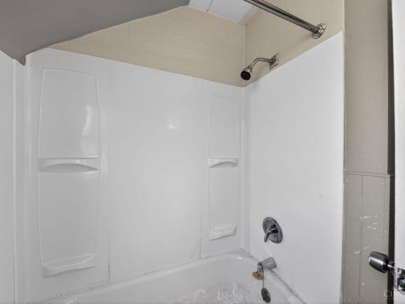 2843 Robert Avenue, Cincinnati, OH 45211 Photo 21