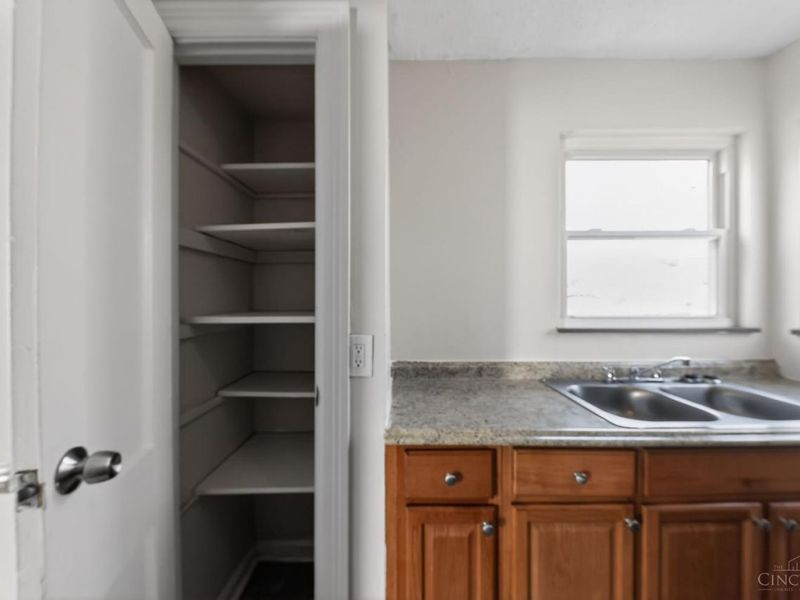 2843 Robert Avenue, Cincinnati, OH 45211 Photo 22