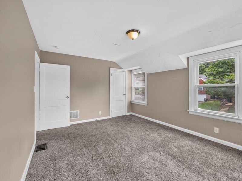 2843 Robert Avenue, Cincinnati, OH 45211 Photo 24