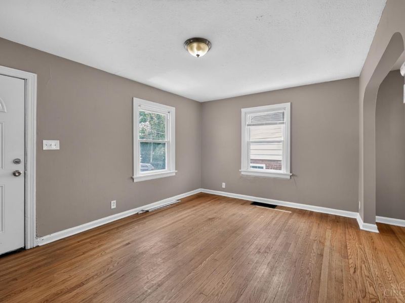 2843 Robert Avenue, Cincinnati, OH 45211 Photo 8