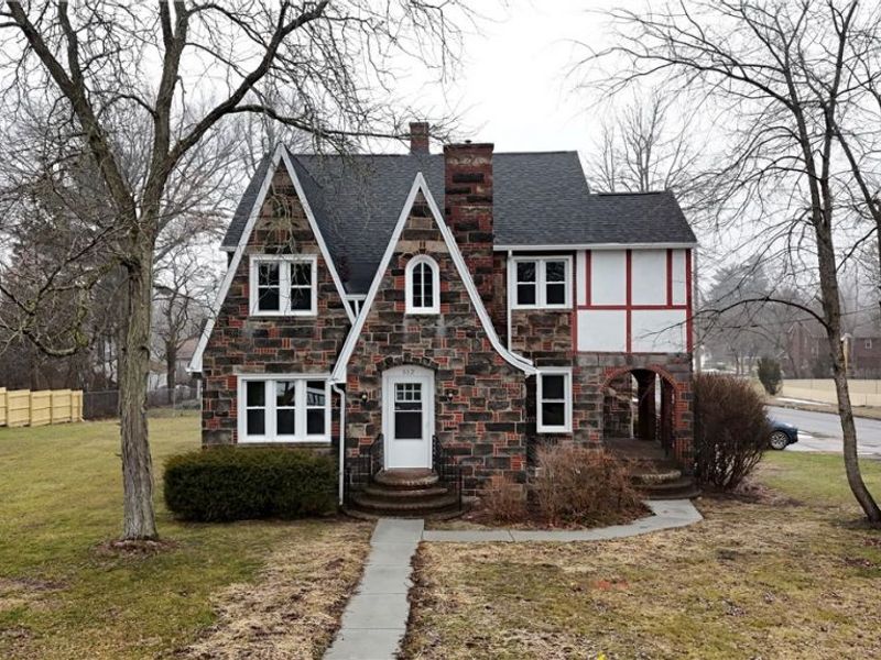 512 Clearmont Drive, Youngstown, OH 44511 Photo 1