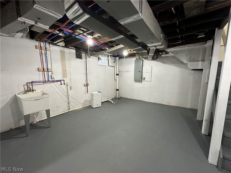 512 Clearmont Drive, Youngstown, OH 44511 Photo 25