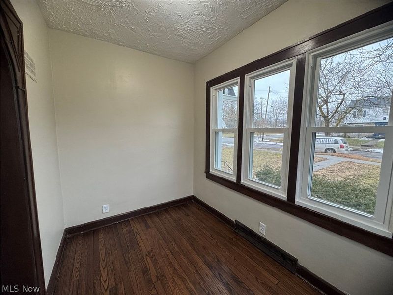 512 Clearmont Drive, Youngstown, OH 44511 Photo 8