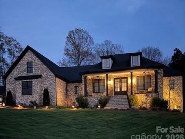 302 Forest Bay Court, Belmont, NC 28012