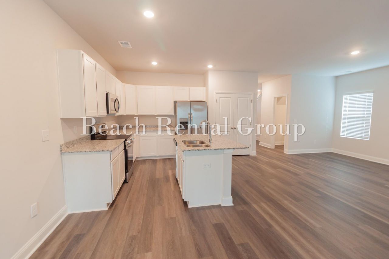 427 Waterend Dr. Photo 13