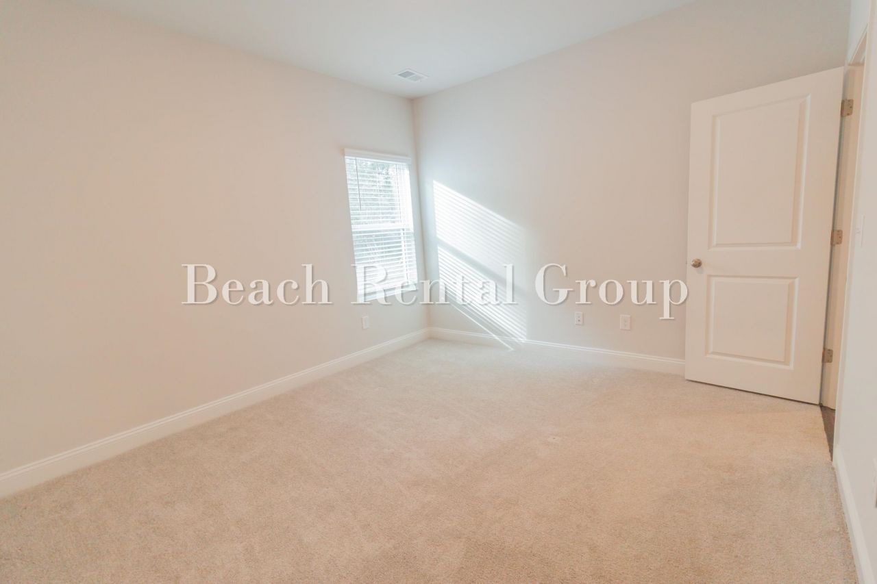 427 Waterend Dr. Photo 15