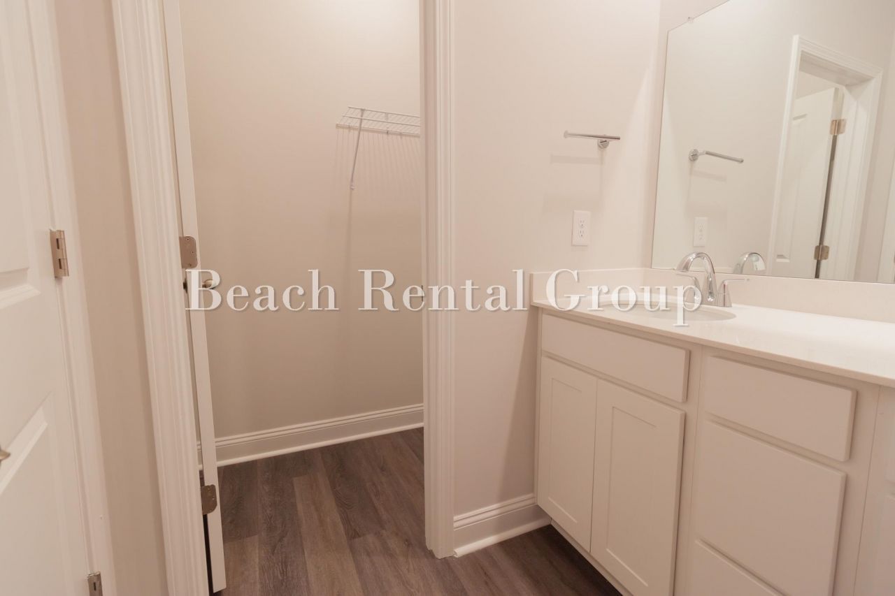 427 Waterend Dr. Photo 20