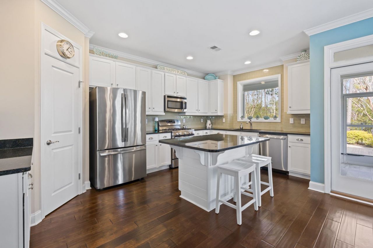 1420 Suncrest Dr. Photo 13