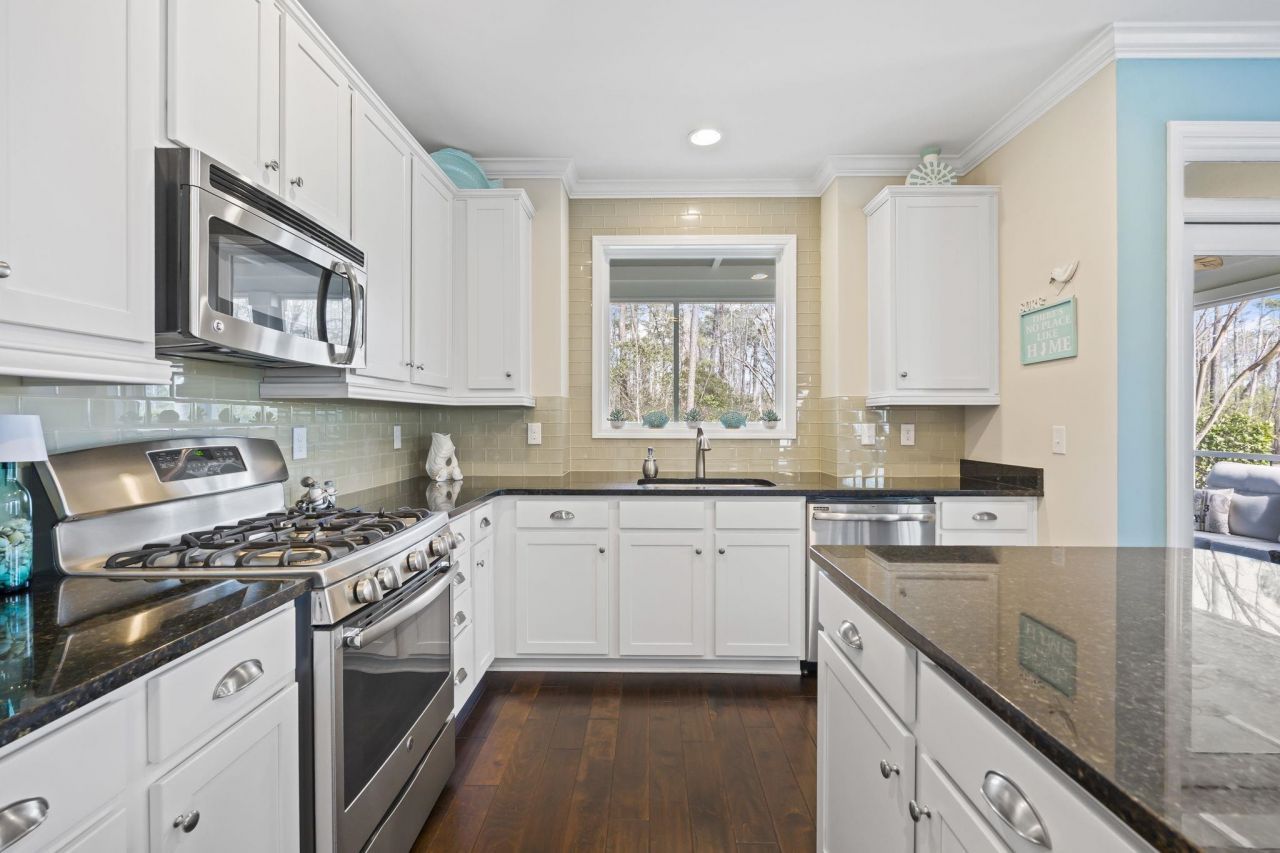 1420 Suncrest Dr. Photo 14