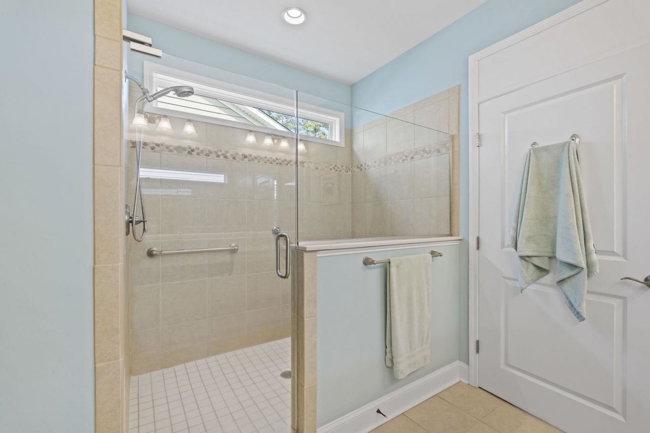 1420 Suncrest Dr. Photo 20