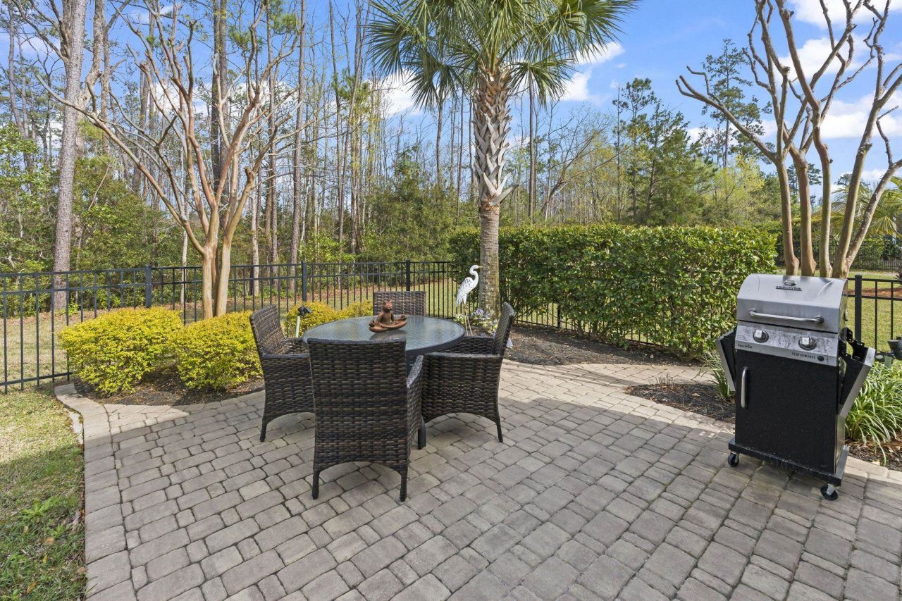 1420 Suncrest Dr. Photo 31