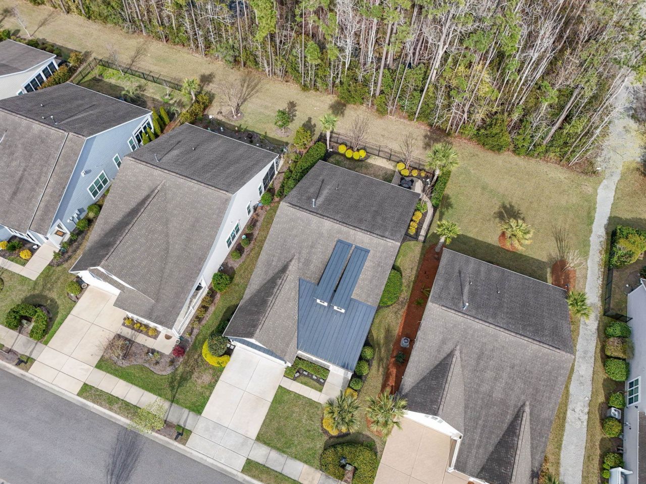 1420 Suncrest Dr. Photo 4