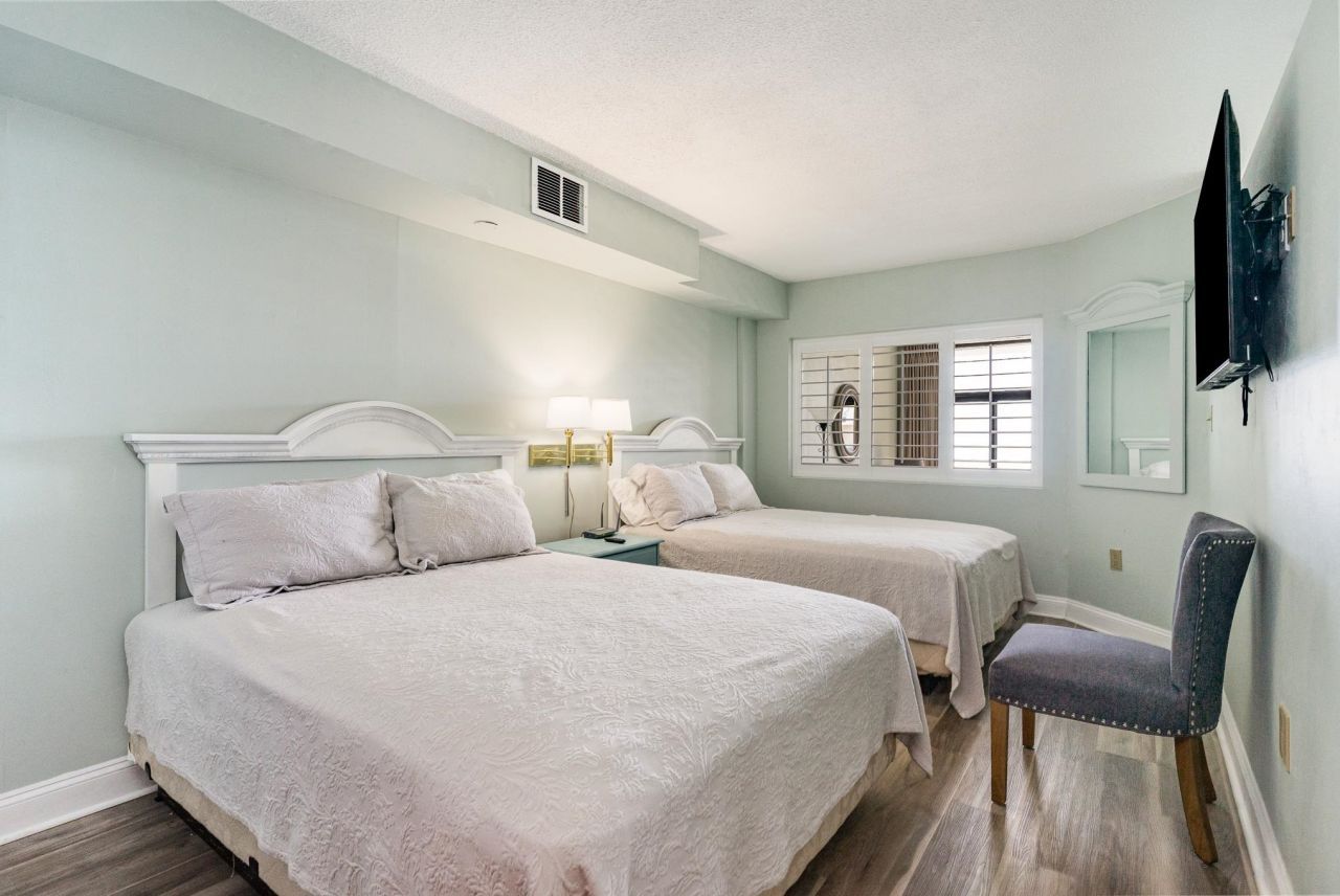 4800 S Ocean Blvd. Photo 6