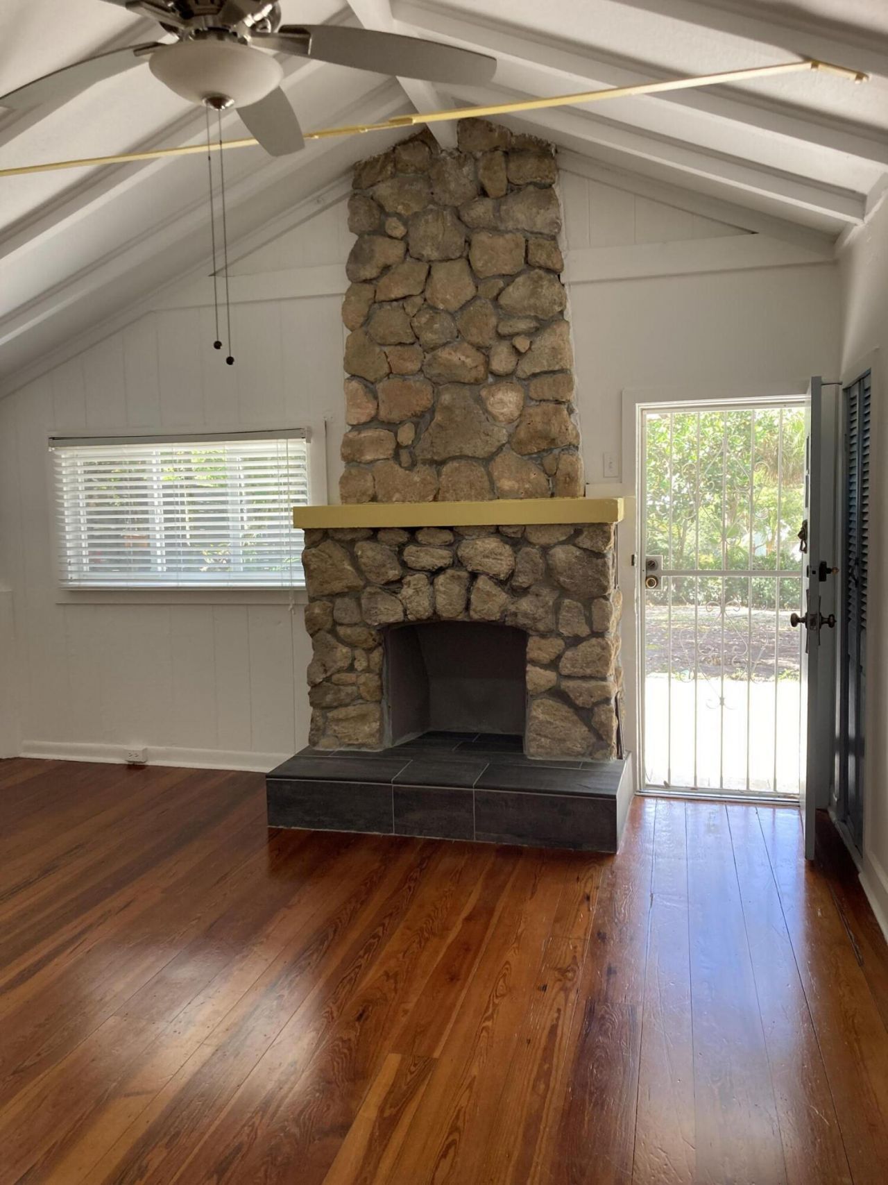 824 35th Street, West Palm Beach, FL 33407 Photo