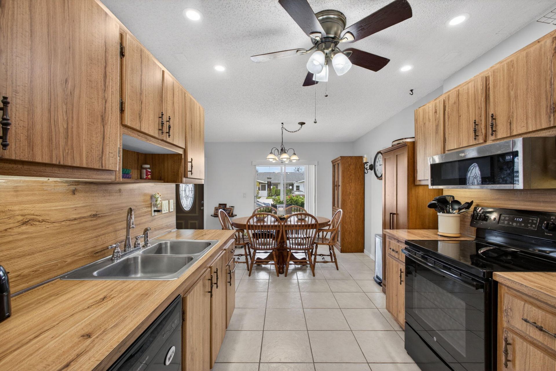 3451 Americo Drive, West Palm Beach, FL 33417 Photo