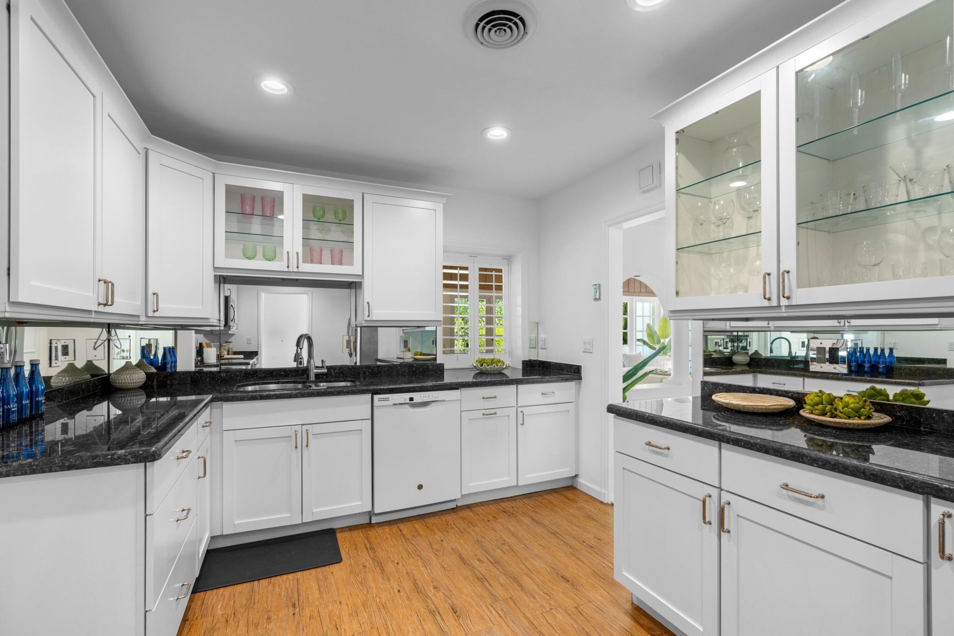 257 Fairview Road, Palm Beach, FL 33480 Photo