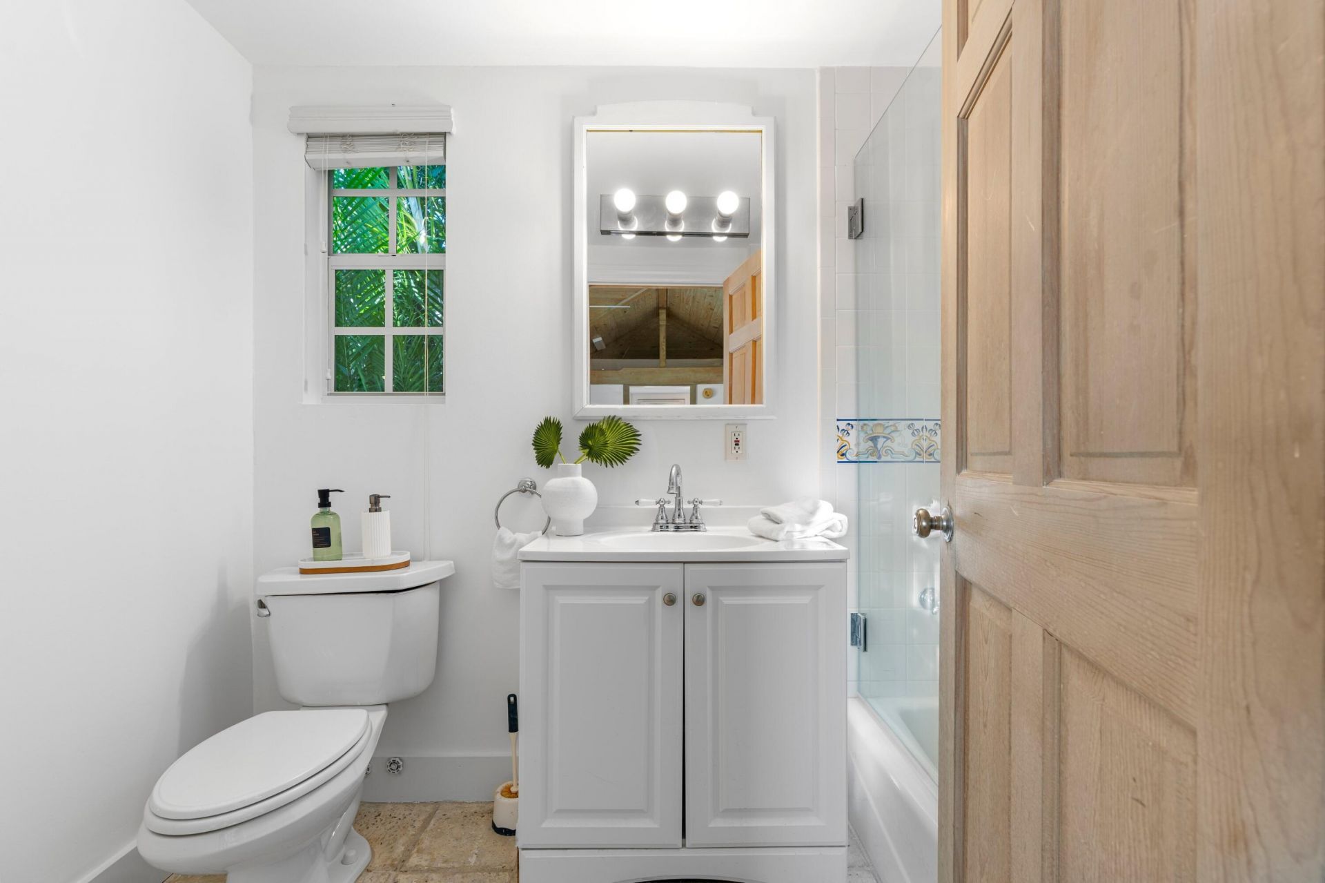 257 Fairview Road, Palm Beach, FL 33480 Photo