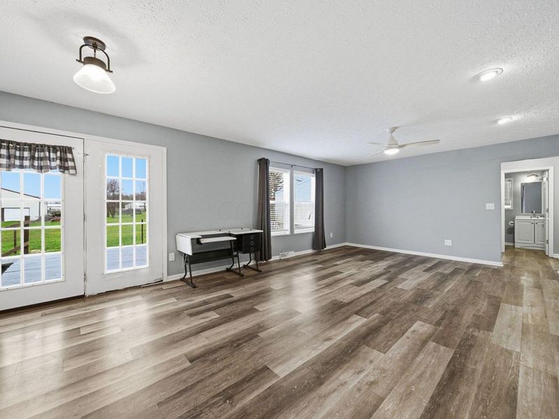 6118 North Road , West Jefferson, OH 43162 Photo 13