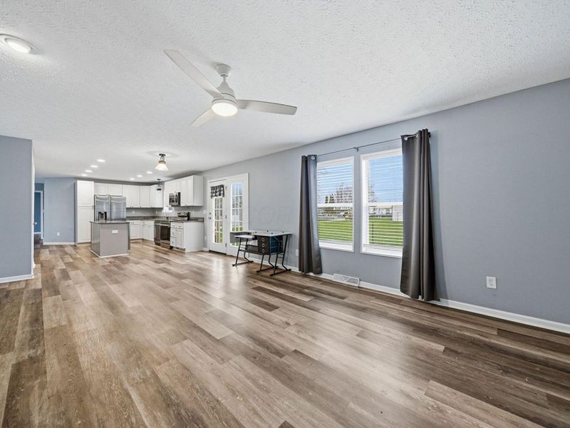 6118 North Road , West Jefferson, OH 43162 Photo 16