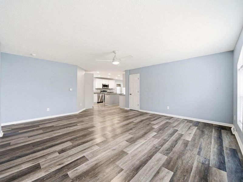 6118 North Road , West Jefferson, OH 43162 Photo 3