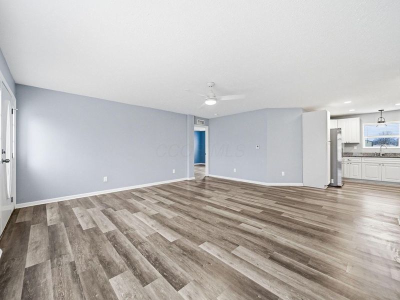 6118 North Road , West Jefferson, OH 43162 Photo 4