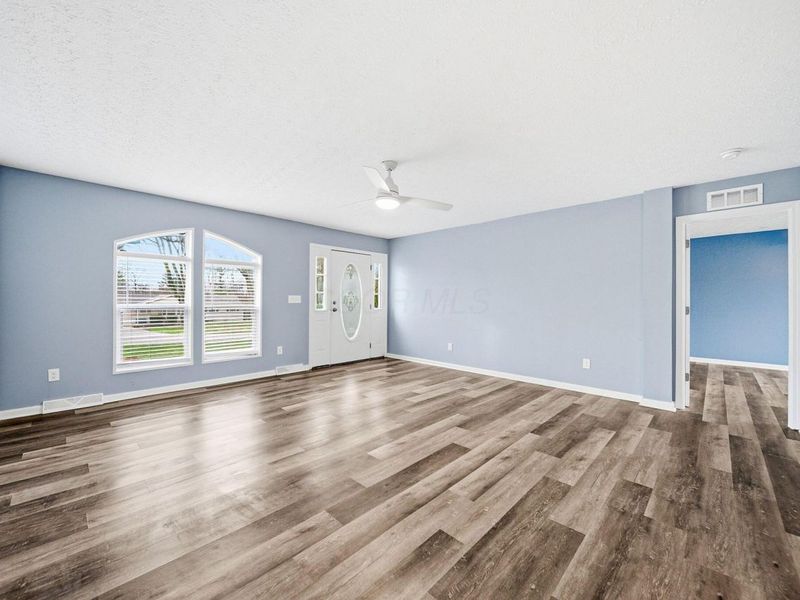 6118 North Road , West Jefferson, OH 43162 Photo 6