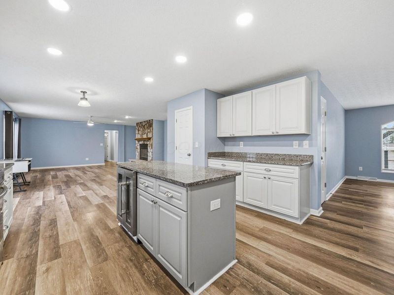 6118 North Road , West Jefferson, OH 43162 Photo 9