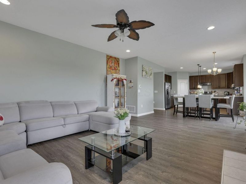 7852 Oldham Drive, Reynoldsburg, OH 43068 Photo 12