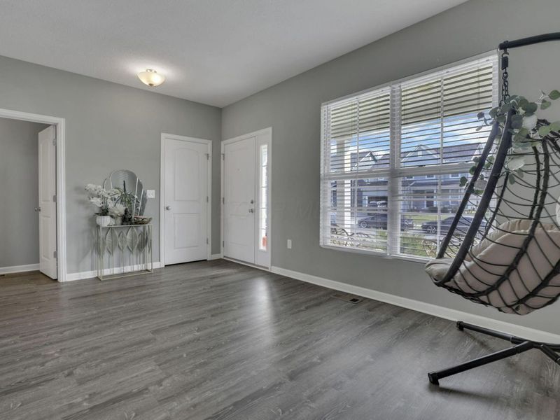 7852 Oldham Drive, Reynoldsburg, OH 43068 Photo 9