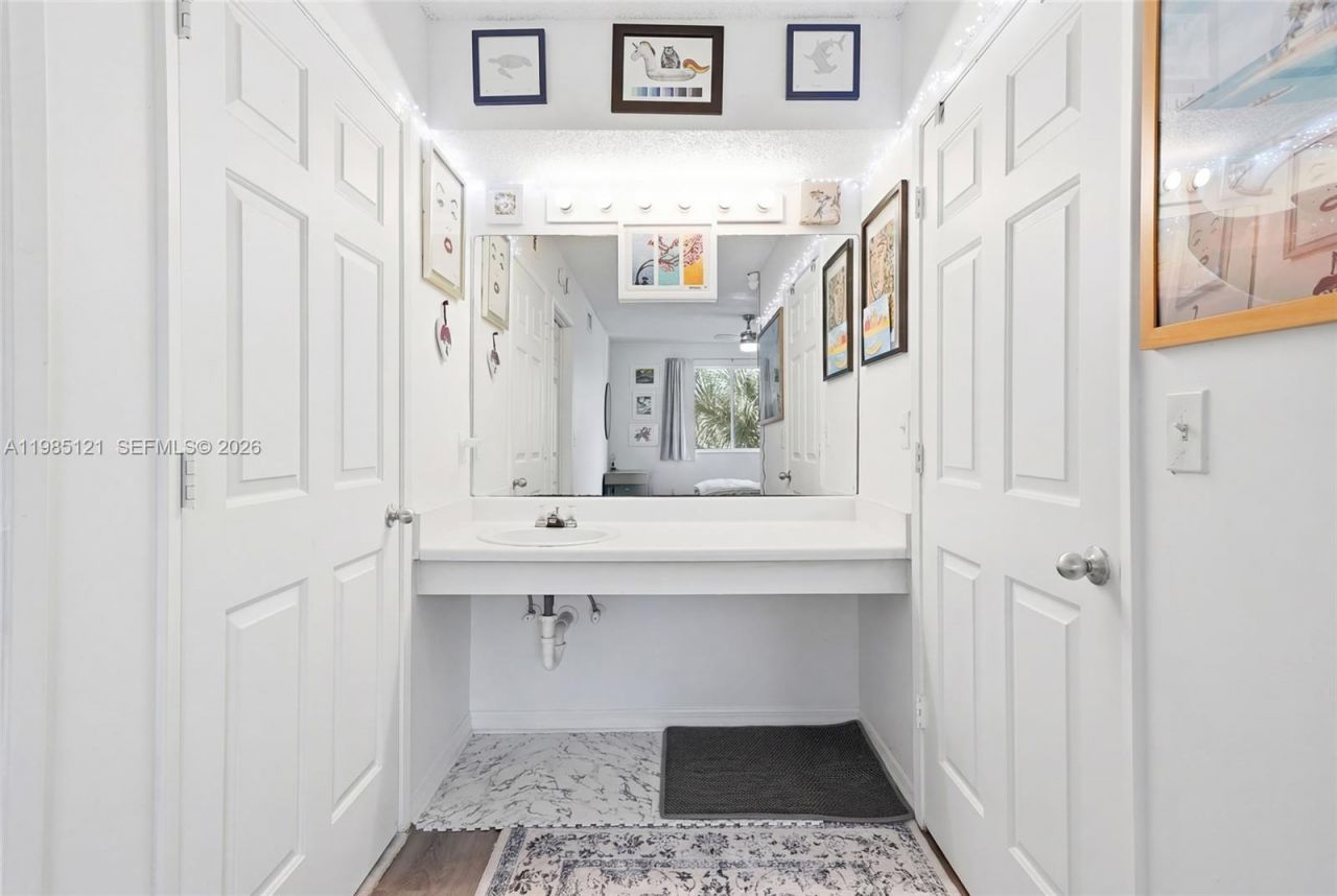 2600 S University Dr , Unit 303, Davie, FL 33328 Photo