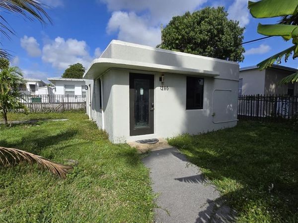 1281 NE 110th St , Unit 1285, Miami, FL 33161
