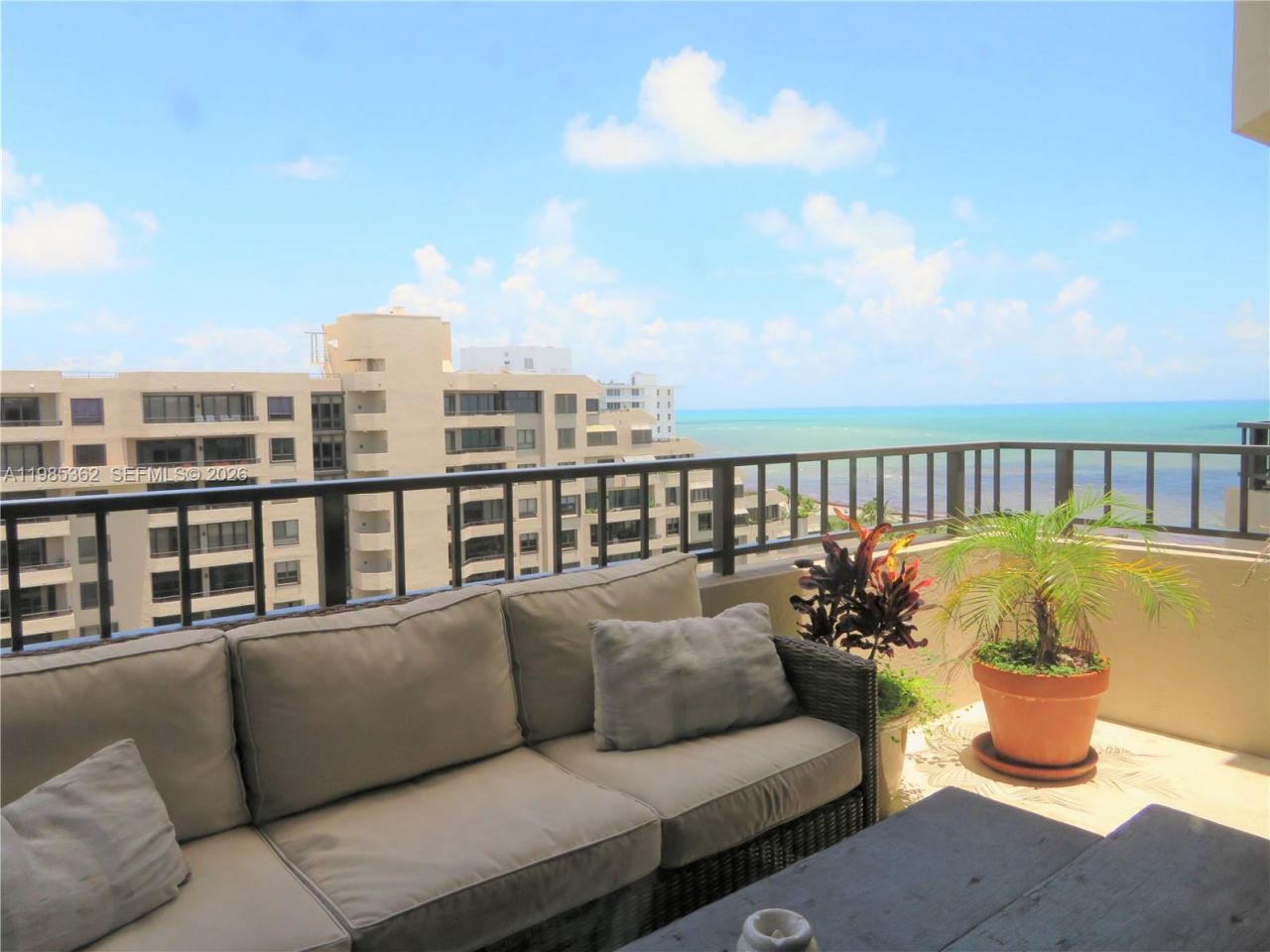201 Crandon Blvd, Unit 1226, Key Biscayne, FL 33149 Photo