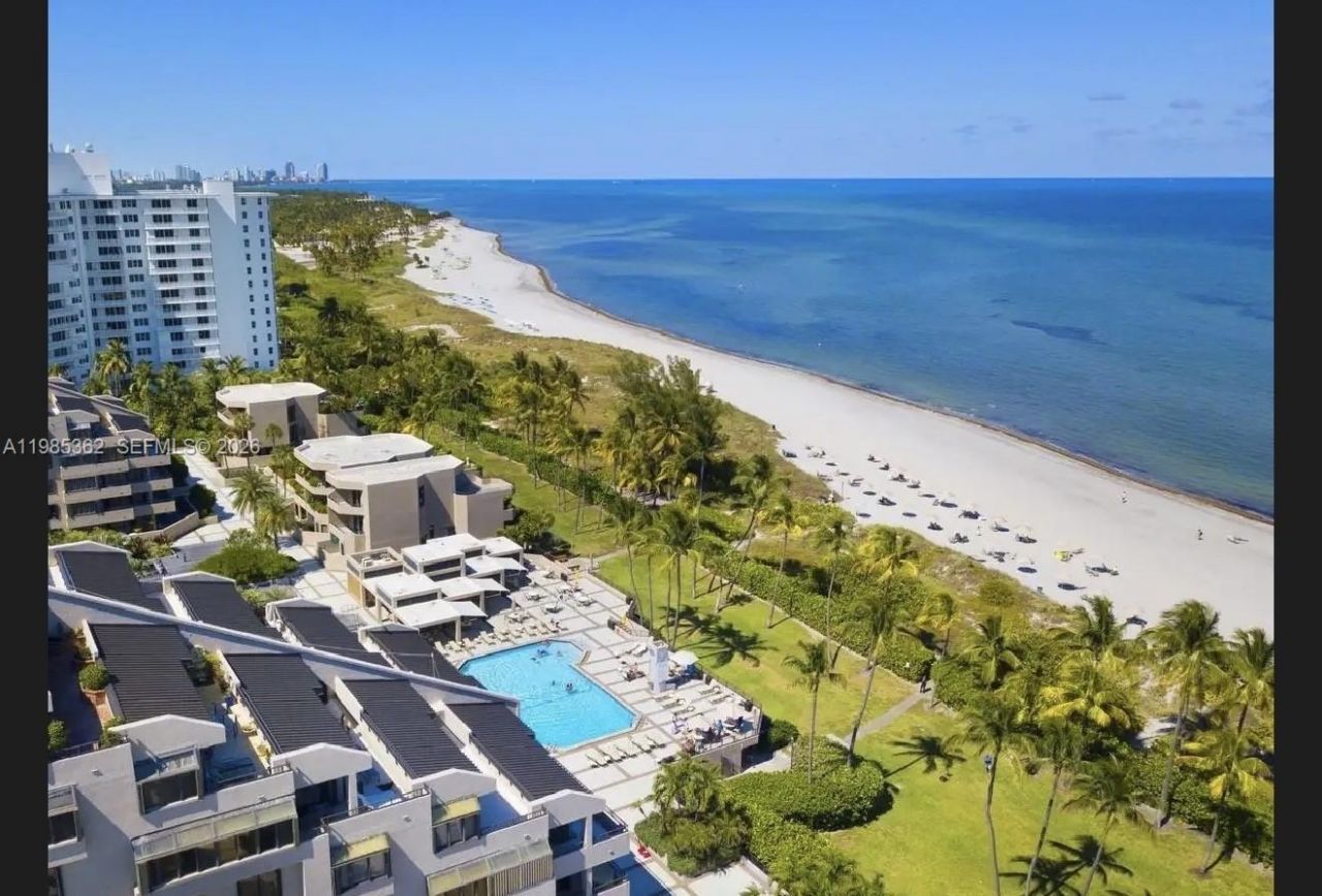 201 Crandon Blvd, Unit 1226, Key Biscayne, FL 33149 Photo