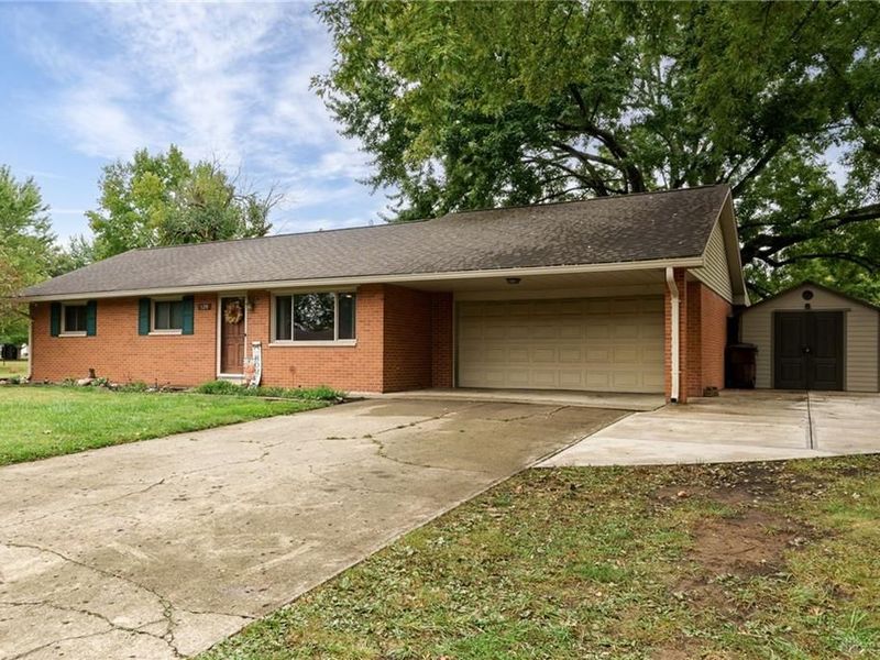 120 Windmere Drive, Troy, OH 45373 Photo 1