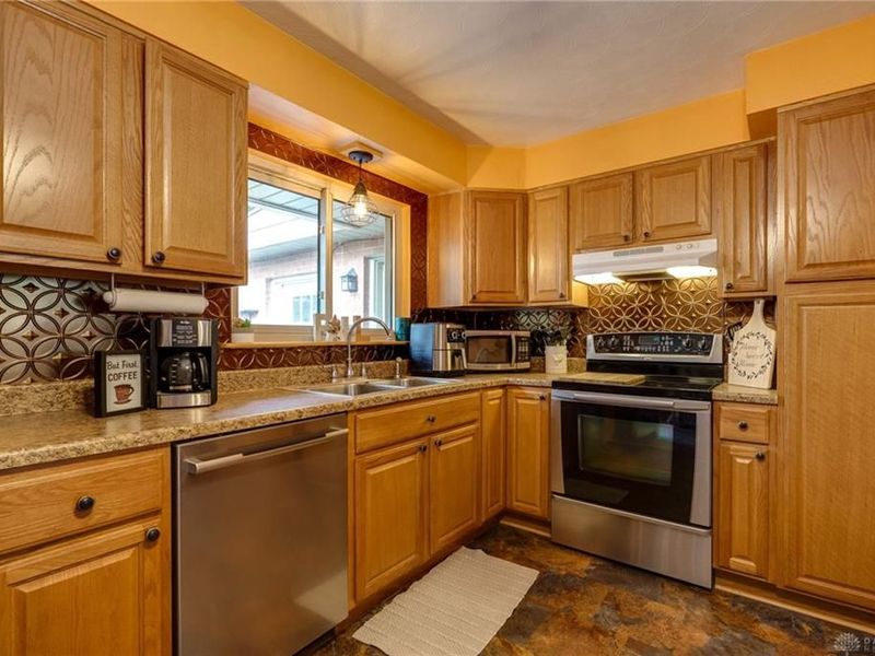 120 Windmere Drive, Troy, OH 45373 Photo 18