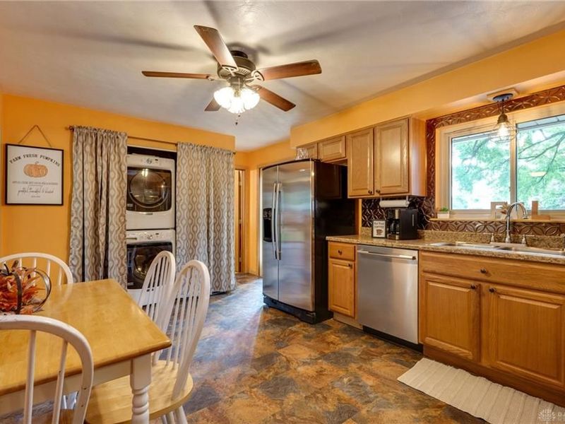 120 Windmere Drive, Troy, OH 45373 Photo 19