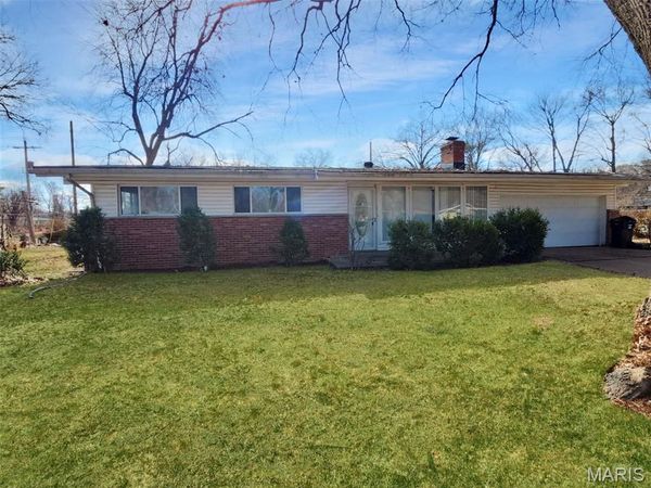 2214 Ibis Court , St Louis, MO 63136