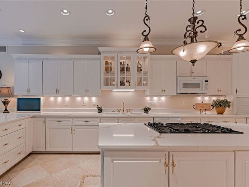 16770 Staffordshire Court, Chagrin Falls, OH 44023 Photo 14