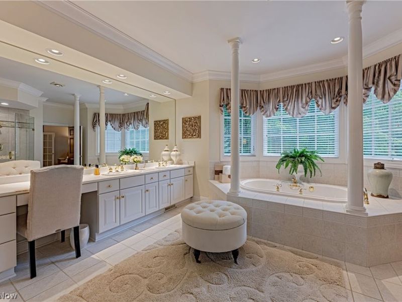 16770 Staffordshire Court, Chagrin Falls, OH 44023 Photo 21