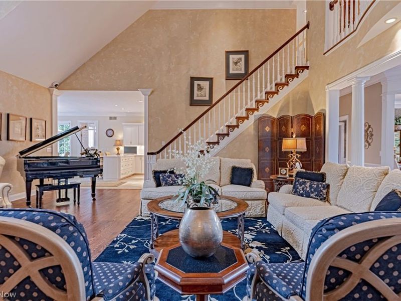 16770 Staffordshire Court, Chagrin Falls, OH 44023 Photo 7