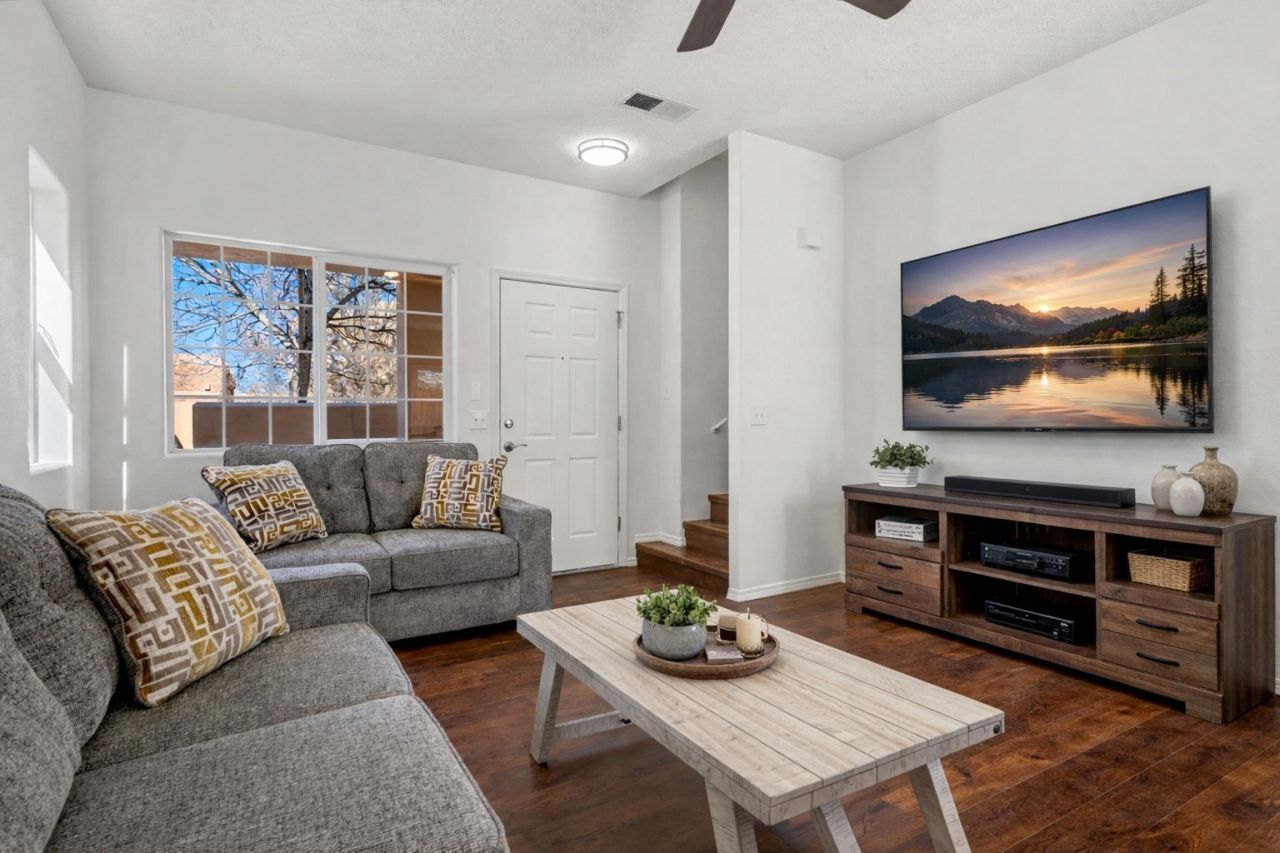 84 Sunset Canyon Lane, Santa Fe, NM 87508 Main Photo